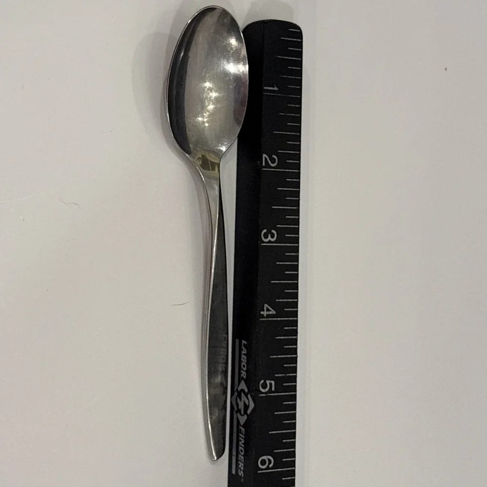 Lot of 2 International SCOPE Stainless Flatware Teaspoons
